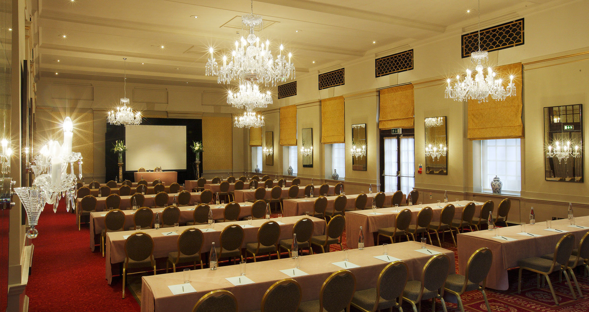 The Bloomsbury Hotel Londra Affari foto The ballroom