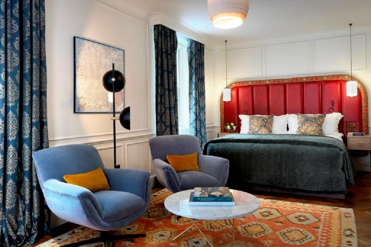 The Bloomsbury Hotel Londra Esterno foto A room at the Hotel Axelmannstein